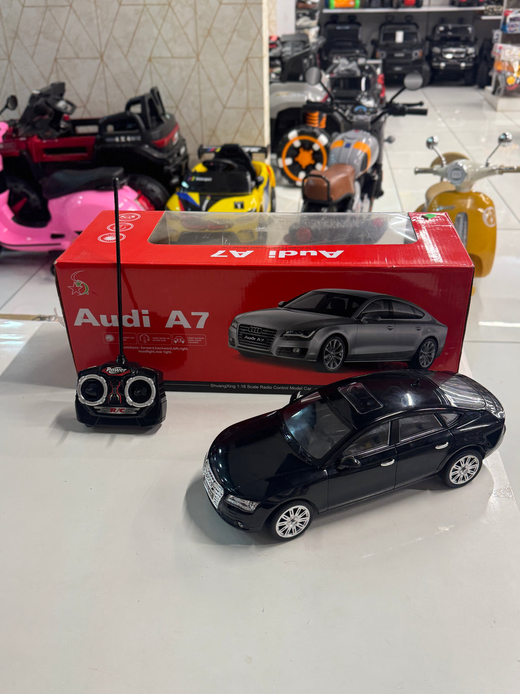 Audi A7 1:16 Scale Remote Control Car