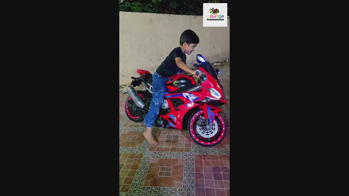 R1800 Ride-On Sports Bike