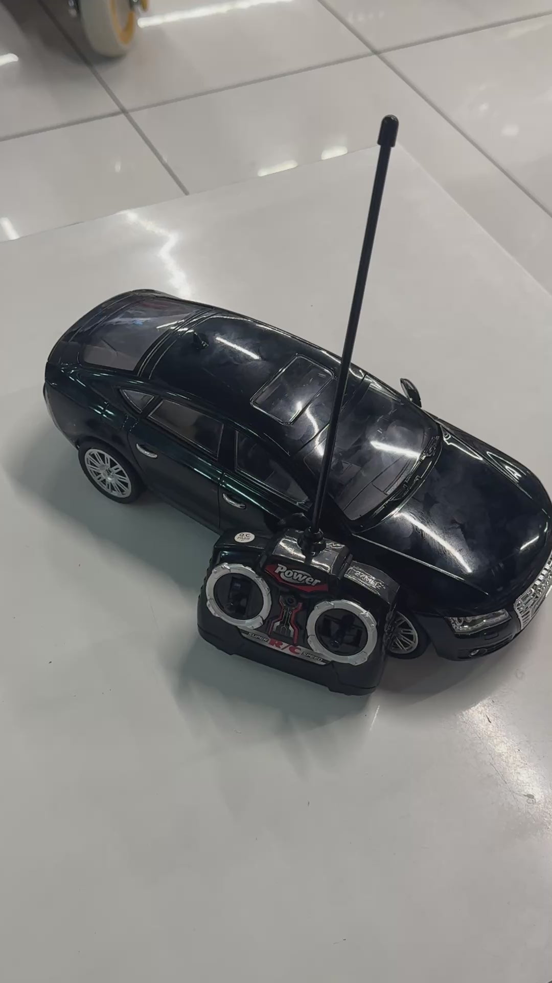 Audi A7 1:16 Scale Remote Control Car